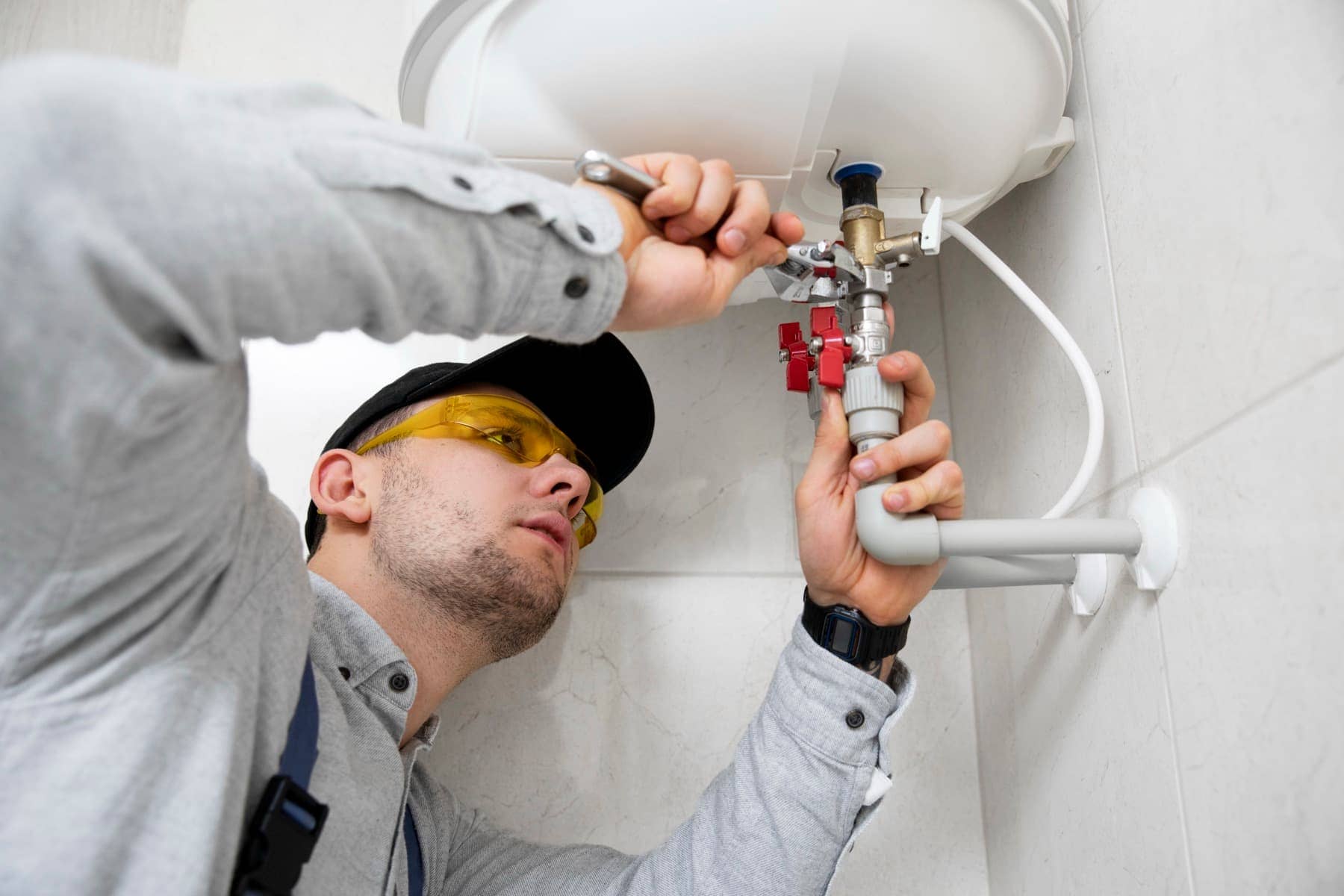 Water Heater Thermostat and Element Replacement in Dubai